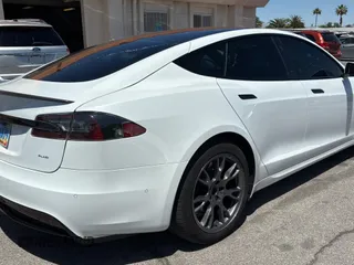 2021 Tesla Model S Plaid с VIN 5YJSA1E64MF447124, выставлен на аукционе Copart как лот 55833265 с пробегом 61 623 миль миль и Чистый • Clean title. История ставок и продаж доступна на DreamBid. Изображение 4.