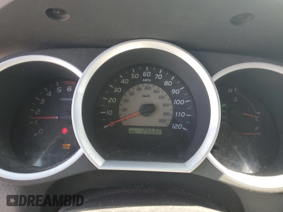 2010 Toyota Tacoma z VIN 5TEUU4EN1AZ740210, wystawiony jako Copart lot #58001235 z przebiegiem 126 682 mil mil oraz Szkoda całkowita • Salvage title. Historia ofert i sprzedaży dostępna na DreamBid. Obrazek 9.