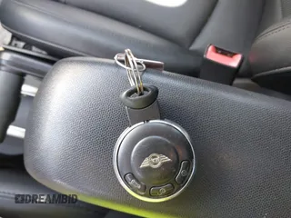 2015 MINI Countryman S z VIN WMWZC5C57FWP46371, wystawiony jako IAAI lot #42214115 z przebiegiem 87 234 mil mil oraz . Historia ofert i sprzedaży dostępna na DreamBid. Obrazek 11.