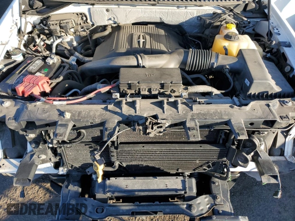 2016 Lincoln Navigator Reserve with VIN 5LMJJ2LT1GEL00395, listed as a Copart auction lot 46605355 with 68,905 mi miles and Salvage title. Bid and sale history available at DreamBid. Image 12.