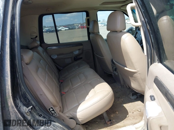 2002 Ford Explorer Limited с VIN 1FMZU75W82ZA59986, выставлен на аукционе IAAI как лот 42097239 с пробегом 229 773 миль миль и . История ставок и продаж доступна на DreamBid. Изображение 8.