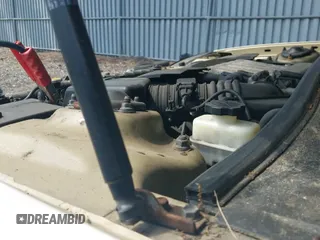 2004 Hyundai Sonata GLS z VIN KMHWF35H04A933725, wystawiony jako IAAI lot #43056871 z przebiegiem 132 660 mil mil oraz . Historia ofert i sprzedaży dostępna na DreamBid. Obrazek 19.