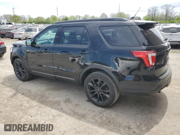 2018 Ford Explorer XLT z VIN 1FM5K8DH8JGB55978, wystawiony jako Copart lot #55089785 z przebiegiem 39 247 mil mil oraz Szkoda całkowita • Salvage title. Historia ofert i sprzedaży dostępna na DreamBid. Obrazek 2.