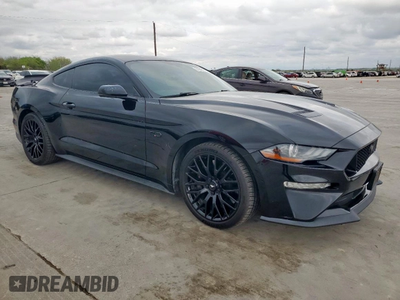 2019 Ford Mustang GT z VIN 1FA6P8CF3K5108905, wystawiony jako Copart lot #51247485 z przebiegiem 88 317 mil mil oraz Tytuł czysty. Historia ofert i sprzedaży dostępna na DreamBid. Obrazek 4.