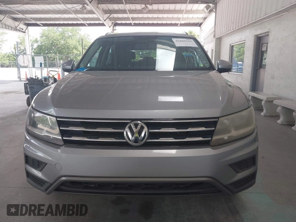 2019 Volkswagen Tiguan S with VIN 3VV1B7AX6KM189497, listed as a IAAI auction lot 42669313 with 236,719 mi miles and . Bid and sale history available at DreamBid. Image 12.