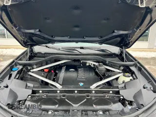 2020 BMW X7 xDrive40i with VIN 5UXCW2C0XL9C27572, listed as a Copart auction lot 47099815 with 99,426 mi miles and Clean Title. Bid and sale history available at carsss.com. Image 7.
