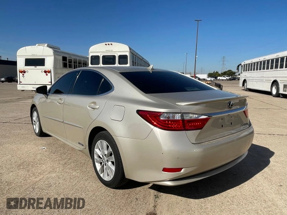 2013 Lexus ES 300h with VIN JTHBW1GGXD2031734, listed as a Copart auction lot 49254805 with 230,928 mi miles and Clean title. Bid and sale history available at DreamBid. Image 3.