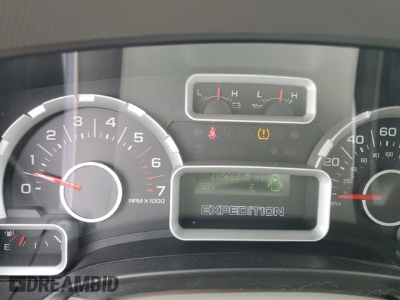 2008 Ford Expedition Max SSV z VIN 1FMFK15588LA14734, wystawiony jako Copart lot #83974404 z przebiegiem 205 662 mil mil oraz Szkoda całkowita • Salvage title. Historia ofert i sprzedaży dostępna na DreamBid. Obrazek 9.