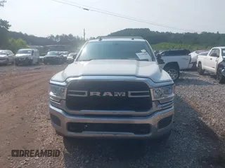 2019 Ram 2500 Tradesman with VIN 3C6UR4HJ5KG548111, listed as a IAAI auction lot 42338708 with 156,231 mi miles and . Bid and sale history available at DreamBid. Image 12.