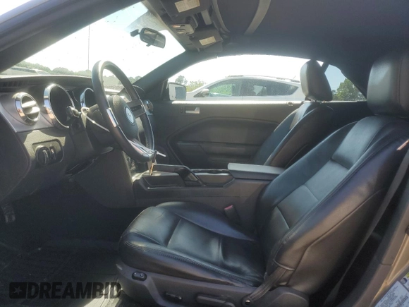 2005 Ford Mustang Deluxe with VIN 1ZVFT84N155232118, listed as a Copart auction lot 53033395 with 91,652 mi miles and Salvage Title. Bid and sale history available at carsss.com. Image 7.