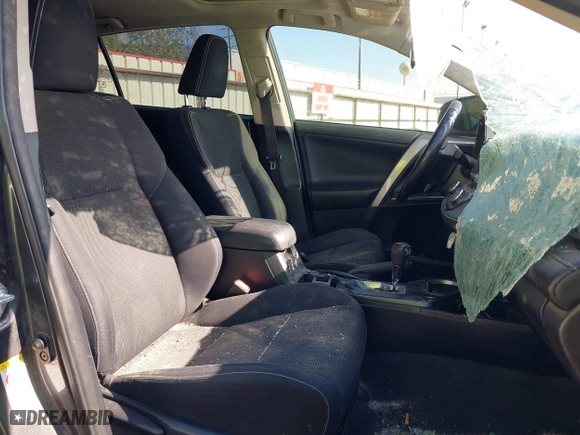 2016 Toyota RAV4 XLE with VIN JTMWFREV4GJ075192, listed as a IAAI auction lot 41395452 with 163,723 mi miles. Bid and sale history available at carsss.com. Image 5.