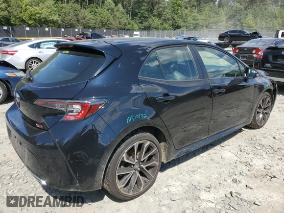 2020 Toyota Corolla Hatchback XSE with VIN JTNC4RBE3L3082836, listed as a Copart auction lot 67382824 with 70,915 mi miles and Salvage Title. Bid and sale history available at carsss.com. Image 3.