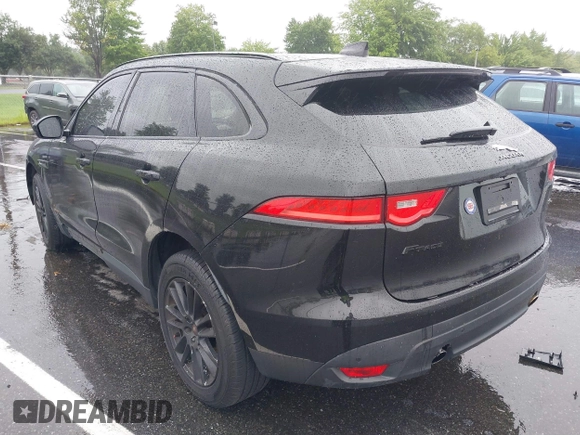 2018 Jaguar F-Pace 25t Prestige with VIN SADCK2FX8JA257821, listed as a IAAI auction lot 40053244 with 111,254 mi miles and . Bid and sale history available at DreamBid. Image 3.