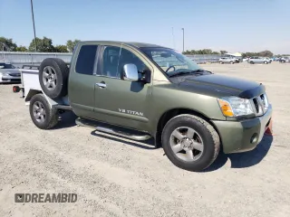 2005 Nissan Titan SE z VIN 1N6AA06B85N507424, wystawiony jako Copart lot #64841425 z przebiegiem 208 542 mil mil oraz Czysty tytuł • Clean title. Historia ofert i sprzedaży dostępna na DreamBid. Obrazek 4.