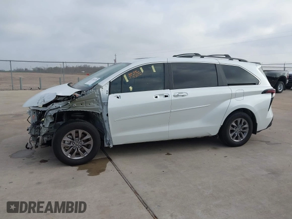 2023 Toyota Sienna XLE с VIN 5TDYRKEC4PS141247, выставлен на аукционе IAAI как лот 41791278 с пробегом 24 851 миль миль и . История ставок и продаж доступна на DreamBid. Изображение 14.