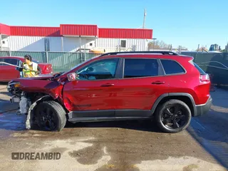 2021 Jeep Cherokee Altitude with VIN 1C4PJMLB1MD178417, listed as a IAAI auction lot 40769358 with 111,542 mi miles. Bid and sale history available at carsss.com. Image 15.