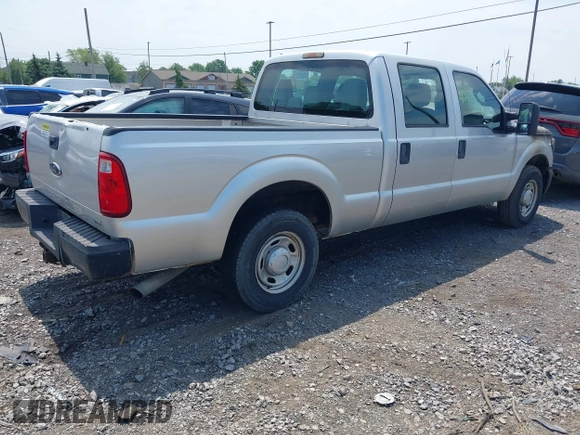 2011 Ford F-250 XL z VIN 1FT7W2A6XBEA63592, wystawiony jako IAAI lot #42475317 z przebiegiem 68 000 mil mil oraz . Historia ofert i sprzedaży dostępna na DreamBid. Obrazek 4.