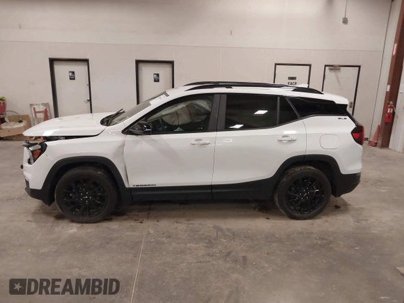 2024 GMC Terrain SLE z VIN 3GKALTEG8RL211776, wystawiony jako IAAI lot #41901624 z przebiegiem 14 287 mil mil oraz . Historia ofert i sprzedaży dostępna na DreamBid. Obrazek 14.