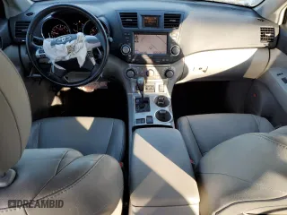 2011 Toyota Highlander with VIN 5TDZK3EH9BS048727, listed as a Copart auction lot 42782845 with 117,966 mi miles and Salvage Title. Bid and sale history available at carsss.com. Image 8.