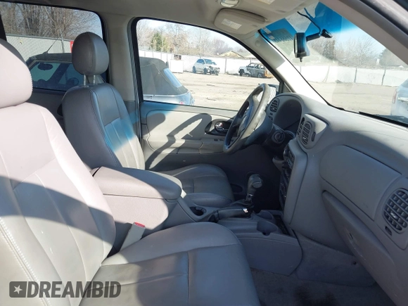 2006 Chevrolet TrailBlazer LS with VIN 1GNET16S466149892, listed as a IAAI auction lot 41666448 with 203,772 mi miles and . Bid and sale history available at DreamBid. Image 5.