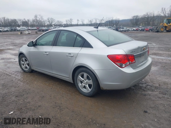 2014 Chevrolet Cruze 1LT z VIN 1G1PC5SB1E7444562, wystawiony jako IAAI lot #42019148 z przebiegiem 77 180 mil mil oraz . Historia ofert i sprzedaży dostępna na DreamBid. Obrazek 3.
