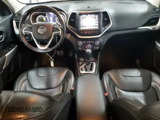 2018 Jeep Cherokee Overland with VIN 1C4PJMJX9JD613338, listed as a Copart auction lot 88442495 with 55,597 mi miles and Non Repairable. Bid and sale history available at carsss.com. Image 8.