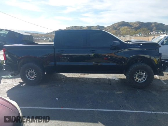 2021 Chevrolet Silverado 1500 RST with VIN 3GCPWDED1MG367670, listed as a IAAI auction lot 41616135 with 50,432 mi miles. Bid and sale history available at carsss.com. Image 13.