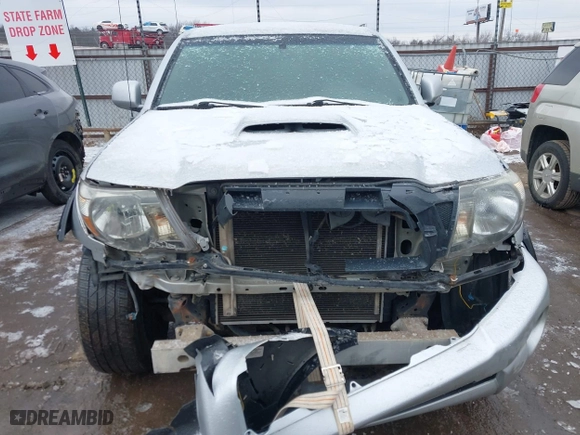 2005 Toyota Tacoma PreRunner with VIN 5TEJU62N15Z096264, listed as a IAAI auction lot 41537776 with 124,778 mi miles. Bid and sale history available at carsss.com. Image 12.