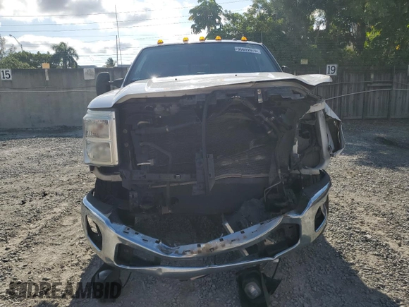 2015 Ford F-350 Lariat with VIN 1FT8W3DTXFEA10084, listed as a Copart auction lot 56049975 with Not provided miles and Salvage title. Bid and sale history available at DreamBid. Image 5.