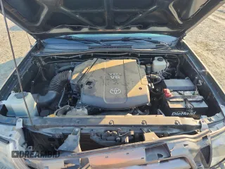 2010 Toyota Tacoma with VIN 3TMLU4EN8AM045702, listed as a Copart auction lot 63617625 with 138,247 mi miles and Salvage title. Bid and sale history available at DreamBid. Image 11.