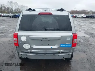 2015 Jeep Patriot High Altitude with VIN 1C4NJRFB2FD292056, listed as a IAAI auction lot 42016017 with 80,462 mi miles and . Bid and sale history available at carsss.com. Image 17.