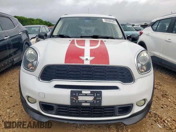 2014 MINI Countryman S with VIN WMWZC3C53EWT01161, listed as a Copart auction lot 50586965 with 151,813 mi miles and Salvage Title. Bid and sale history available at DreamBid. Image 5.