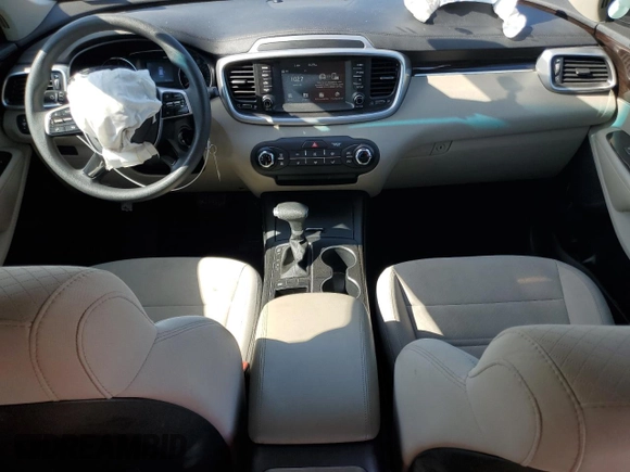 2020 Kia Sorento LX with VIN 5XYPG4A3XLG701329, listed as a Copart auction lot 50432765 with 96,758 mi miles and Non Repairable. Bid and sale history available at carsss.com. Image 8.