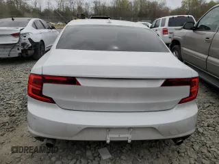 2018 Volvo S90 Momentum z VIN LVY982MK2JP016810, wystawiony jako Copart lot #49977074 z przebiegiem 67 685 mil mil oraz Szkody całkowita. Historia ofert i sprzedaży dostępna na DreamBid. Obrazek 6.