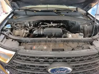 2022 Ford Explorer z VIN 1FMSK7BH3NGB04281, wystawiony jako IAAI lot #42511061 z przebiegiem 72 613 mil mil oraz . Historia ofert i sprzedaży dostępna na DreamBid. Obrazek 13.