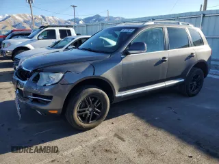 2010 Volkswagen Touareg VR6 with VIN WVGBF7A98AD001335, listed as a Copart auction lot 81735614 with 160,478 mi miles and Salvage Title. Bid and sale history available at DreamBid. Image 1.