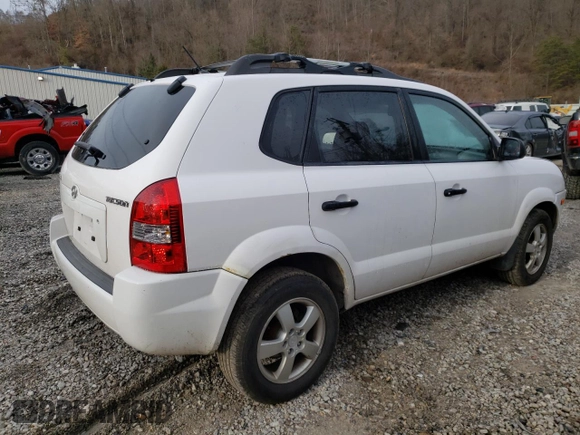 2006 Hyundai Tucson GL with VIN KM8JM12B86U441353, listed as a Copart auction lot 42886664 with 110,495 mi miles and Salvage Title. Bid and sale history available at carsss.com. Image 3.