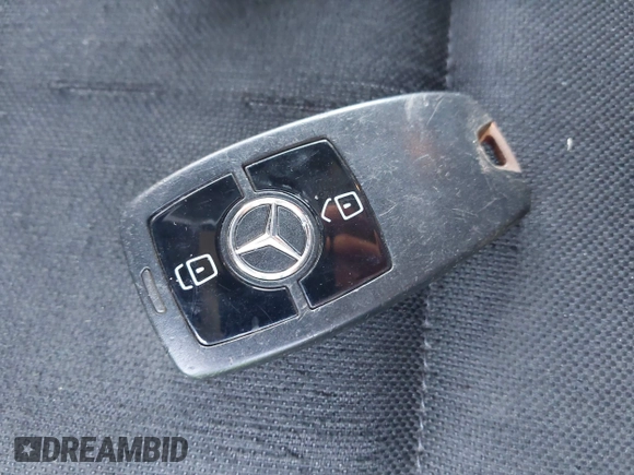 2019 Mercedes-Benz Sprinter Cargo with VIN WD4PF0CD6KP044032, listed as a IAAI auction lot 42103249 with 117,121 mi miles. Bid and sale history available at carsss.com. Image 11.
