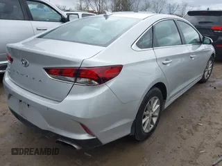 2018 Hyundai Sonata SE with VIN 5NPE24AF8JH682138, listed as a IAAI auction lot 42024533 with 69,462 mi miles and . Bid and sale history available at carsss.com. Image 4.