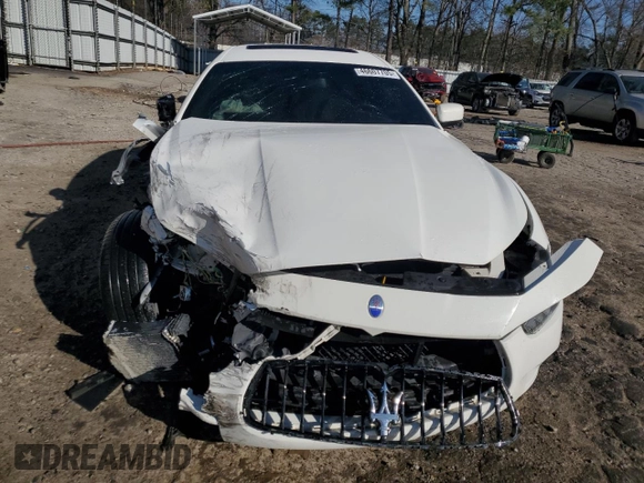 2016 Maserati Ghibli z VIN ZAM57XSAXG1167773, wystawiony jako Copart lot #46607705 z przebiegiem 62 421 mil mil oraz Szkoda całkowita • Salvage title. Historia ofert i sprzedaży dostępna na DreamBid. Obrazek 5.