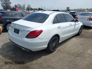 2020 Mercedes-Benz C 300 with VIN 55SWF8DB8LU324658, listed as a IAAI auction lot 42034783 with 71,467 mi miles and . Bid and sale history available at DreamBid. Image 4.