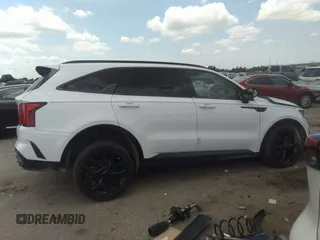 2022 Kia Sorento SX Prestige with VIN 5XYRK4LF3NG085989, listed as a IAAI auction lot 42335772 with 76,933 mi miles and . Bid and sale history available at DreamBid. Image 14.