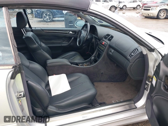 2001 Mercedes-Benz CLK with VIN WDBLK70G41T081841, listed as a IAAI auction lot 42144737 with Not Provided miles and . Bid and sale history available at carsss.com. Image 5.