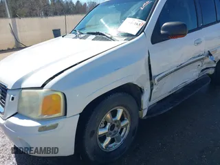 2002 GMC Envoy SLT with VIN 1GKDS13S622507379, listed as a IAAI auction lot 41641163 with 201,089 mi miles. Bid and sale history available at carsss.com. Image 6.