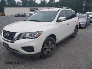 2017 Nissan Pathfinder SV with VIN 5N1DR2MM8HC643637, listed as a IAAI auction lot 42641998 with 137,826 mi miles and . Bid and sale history available at DreamBid. Image 2.