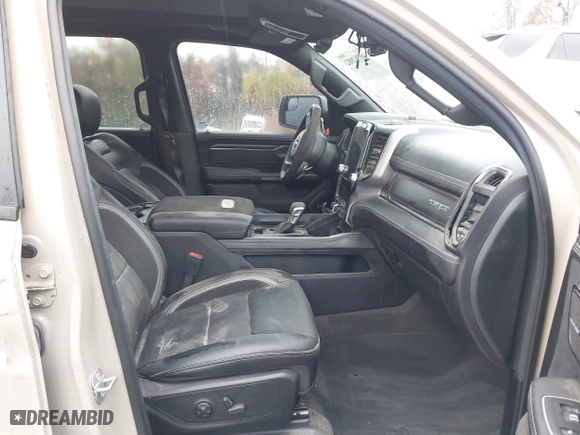 2022 Ram 1500 TRX with VIN 1C6SRFU96NN404111, listed as a IAAI auction lot 40782082 with 9,175 mi miles. Bid and sale history available at carsss.com. Image 5.
