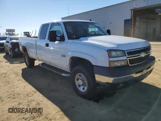2006 Chevrolet Silverado 3500 SRW LT3 with VIN 1GCHK39DX6E139696, listed as a Copart auction lot 83018804 with 184,242 mi miles and Salvage Title. Bid and sale history available at carsss.com. Image 4.