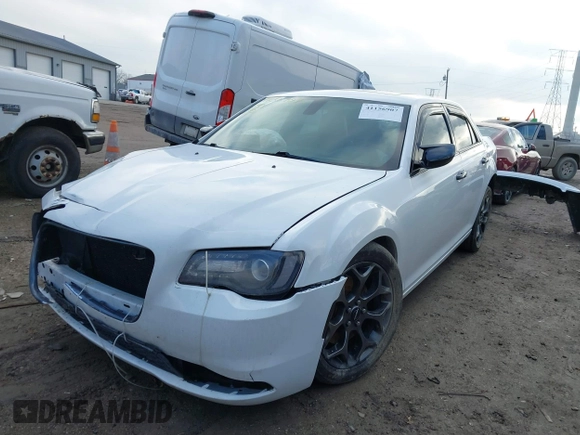 2015 Chrysler 300 with VIN 2C3CCAGG5FH808771, listed as a IAAI auction lot 41156907 with 133,000 mi miles. Bid and sale history available at carsss.com. Image 2.