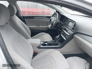 2019 Hyundai Sonata Sport with VIN 5NPE34AF4KH783417, listed as a IAAI auction lot 41555766 with 40,634 mi miles. Bid and sale history available at carsss.com. Image 5.