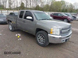 2013 Chevrolet Silverado 1500 LT with VIN 1GCRKSE74DZ254332, listed as a IAAI auction lot 41984869 with 209,242 mi miles and . Bid and sale history available at DreamBid. Image 1.